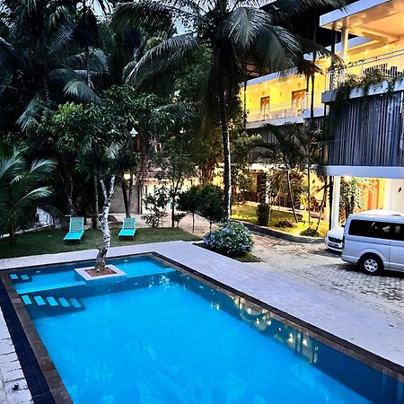 French Garden Kandy Luaran gambar